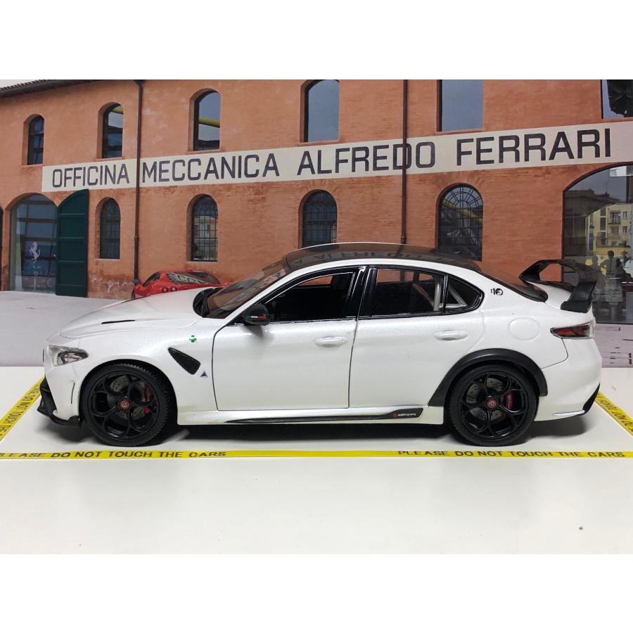 Bburago（ブラーゴ） 1周年記念セール Burago 1/18 ALFA ROMEO GIULIA