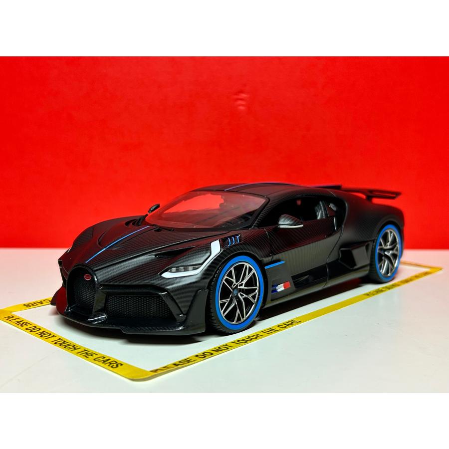 Bburago（ブラーゴ） 特別版 burago 1/18 Bugatti Divo Carbon Edition