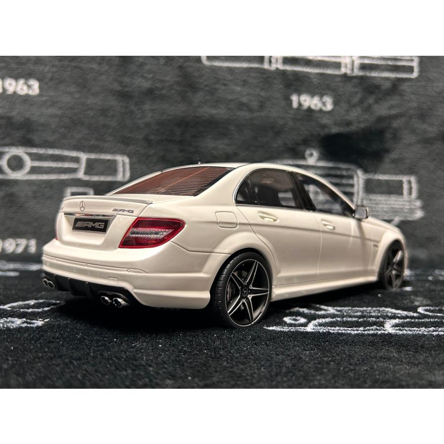 GTスピリット 新発売！ GT spirit 1/18 Mercedes Benz C63 AMG 2007
