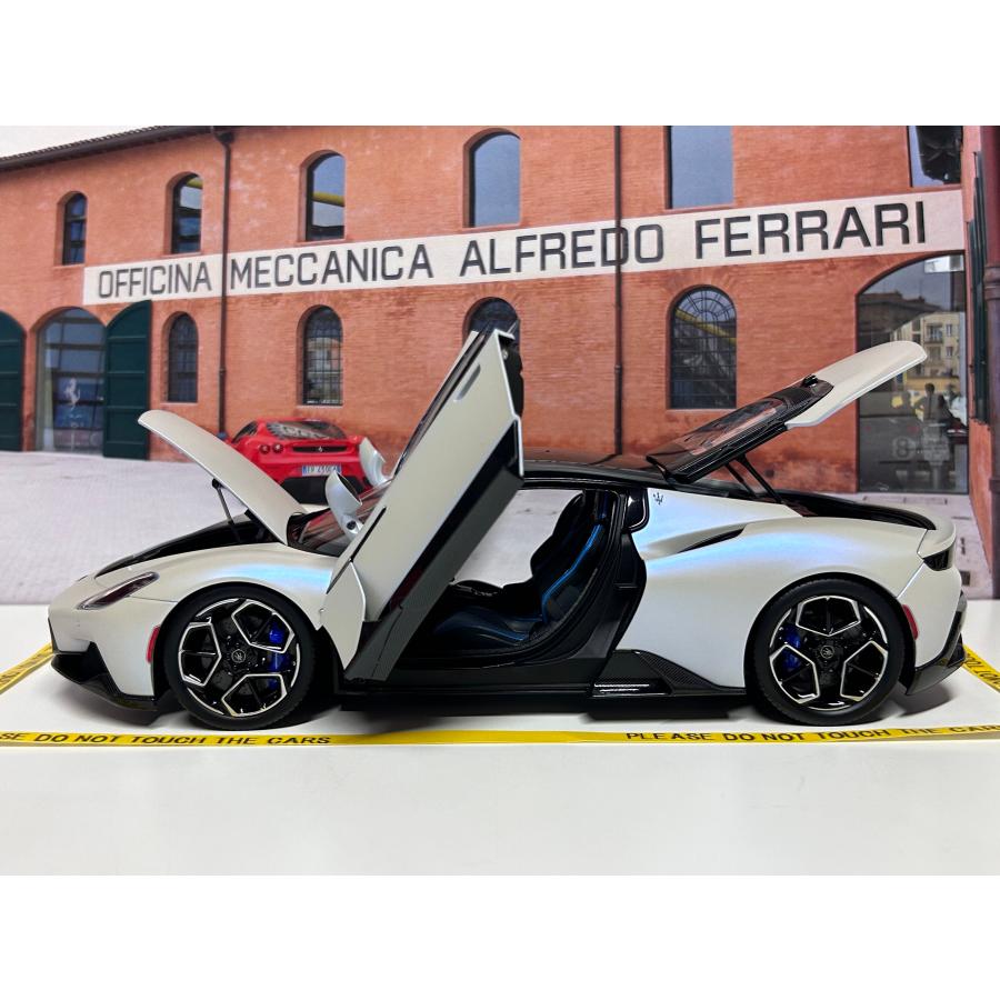 B.B.R BBR 1/18 Maserati MC20 Bianco audace マセラティ HE180051A
