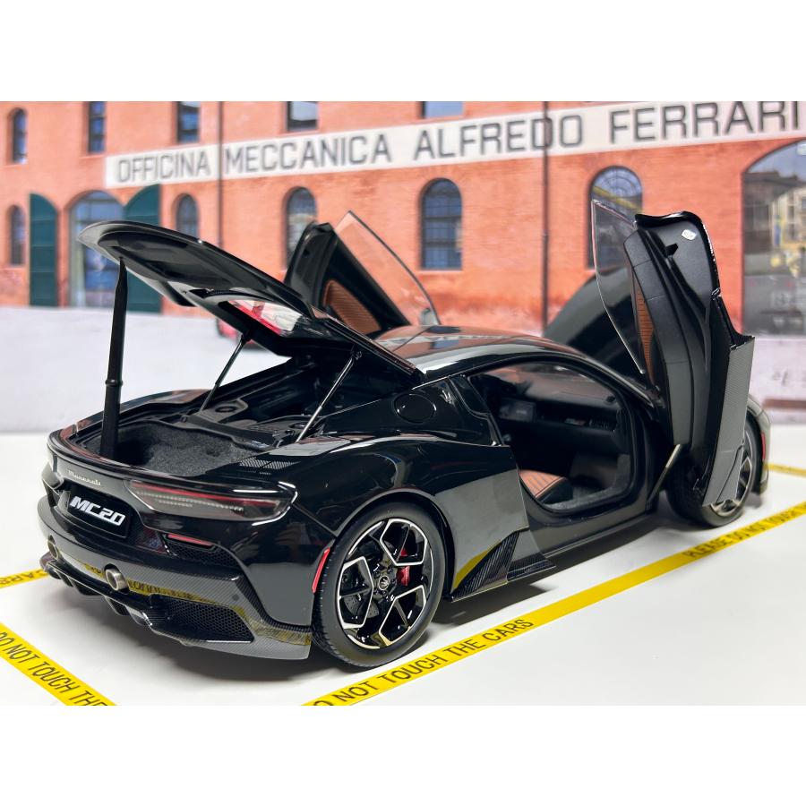 Bbr Maserati Mc20 Nero Enigma Glänzend Schwarzes Dach 1/18 He180051B