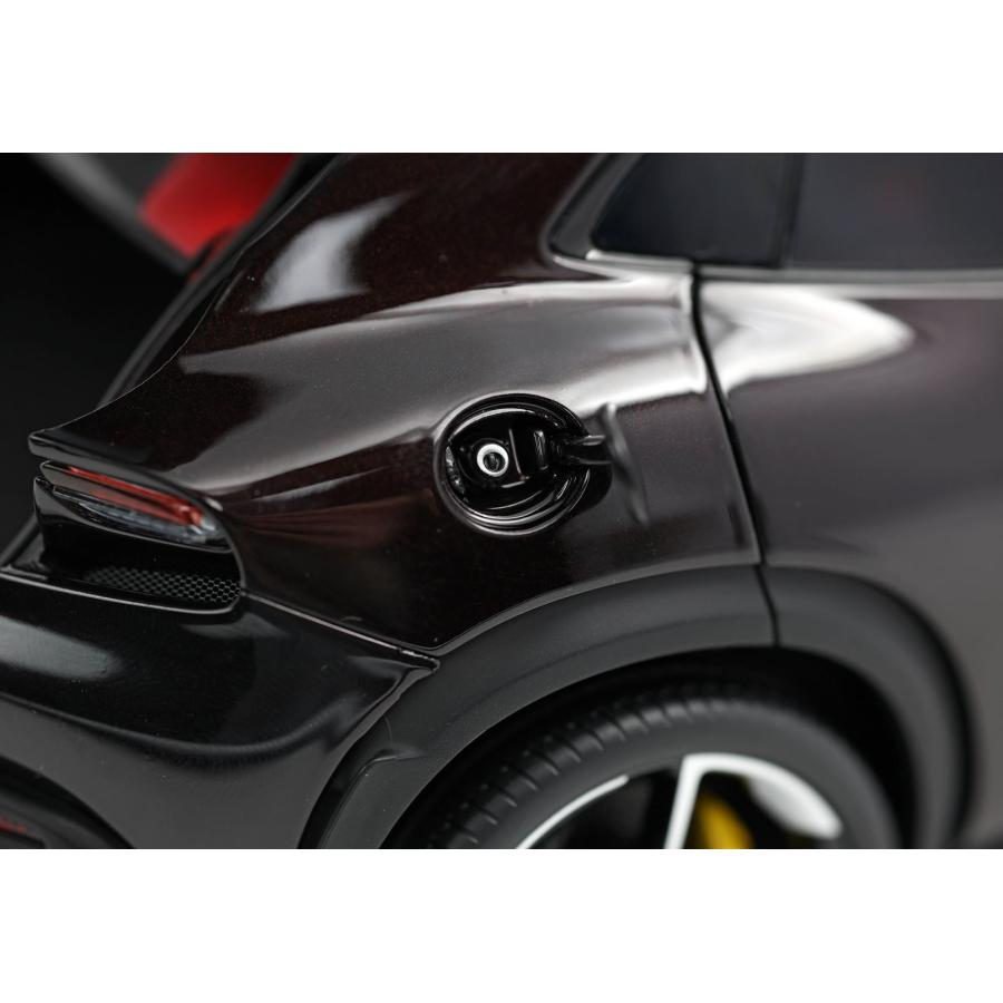B.B.R 新発売！ BBR 1/18 Ferrari Purosangue Nero Purosangue