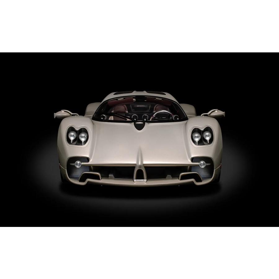 予約品＞ Pocher 1/8 Pagani Utopia Coupe Rinascimento Lucido