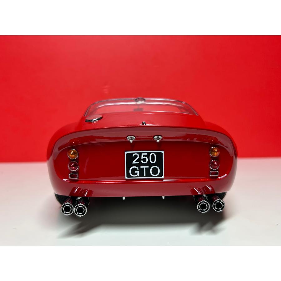 フェラーリ　ミニガレージセット Amazon.co.jp: 1/18ガレージジオラマBOXフリータイプV14