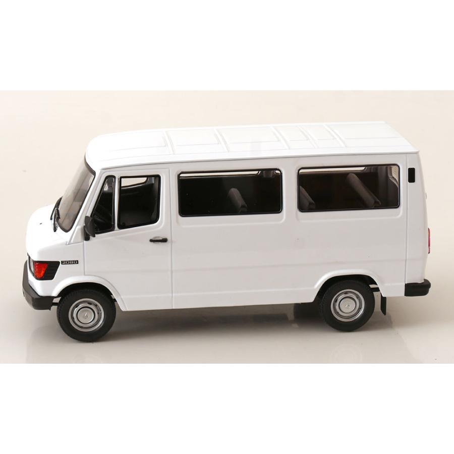 KK scale 1/18 Mercedes Benz 208 D bus 1988 ホワイト メルセデス ベンツ ミニカーの画像