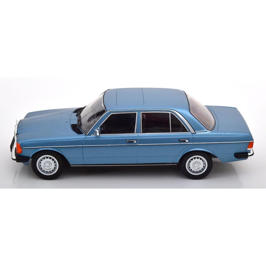 人気の新作 KK scale 1/18 Mercedes Benz 230E W123 1975　ライトブルー　ダイキャスト製　メルセデス　ベンツ