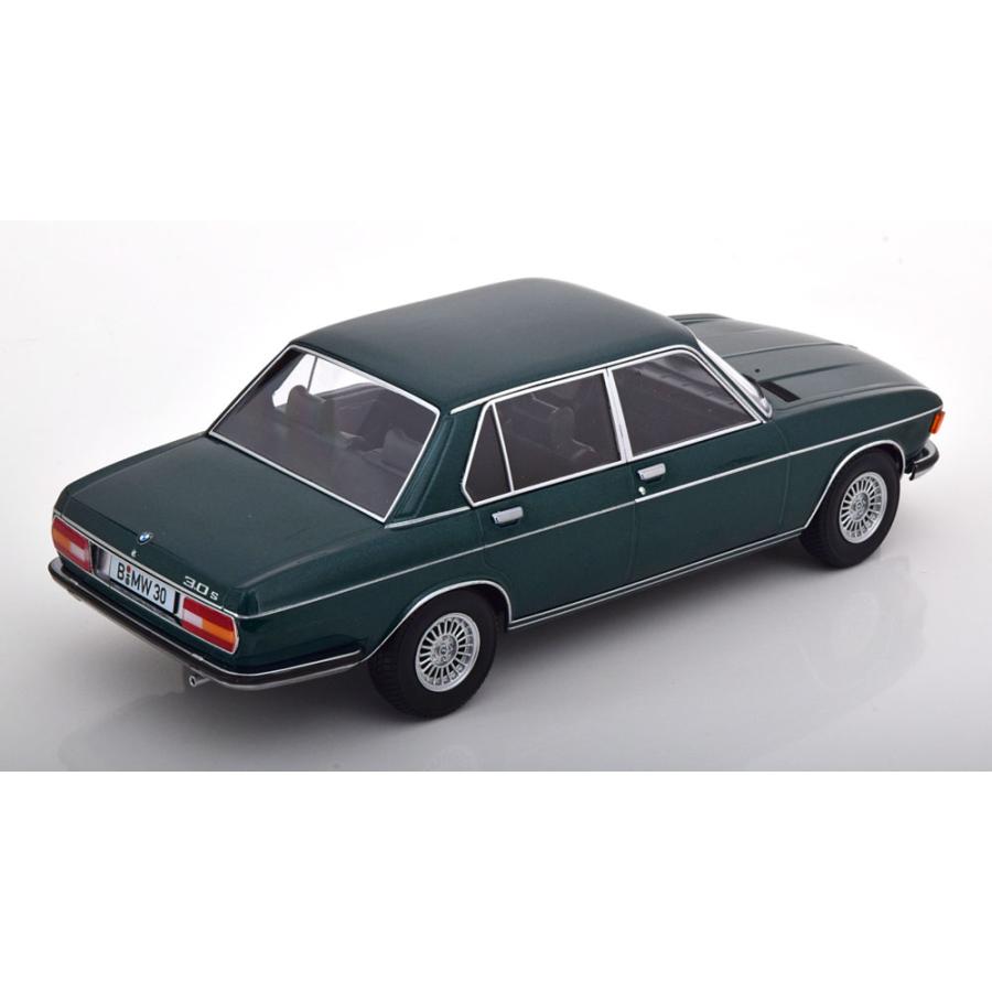 人気商品多数 KK scale 1/18 BMW 3.0S E3 2.Series 1971 darkgreen　ダイキャスト製