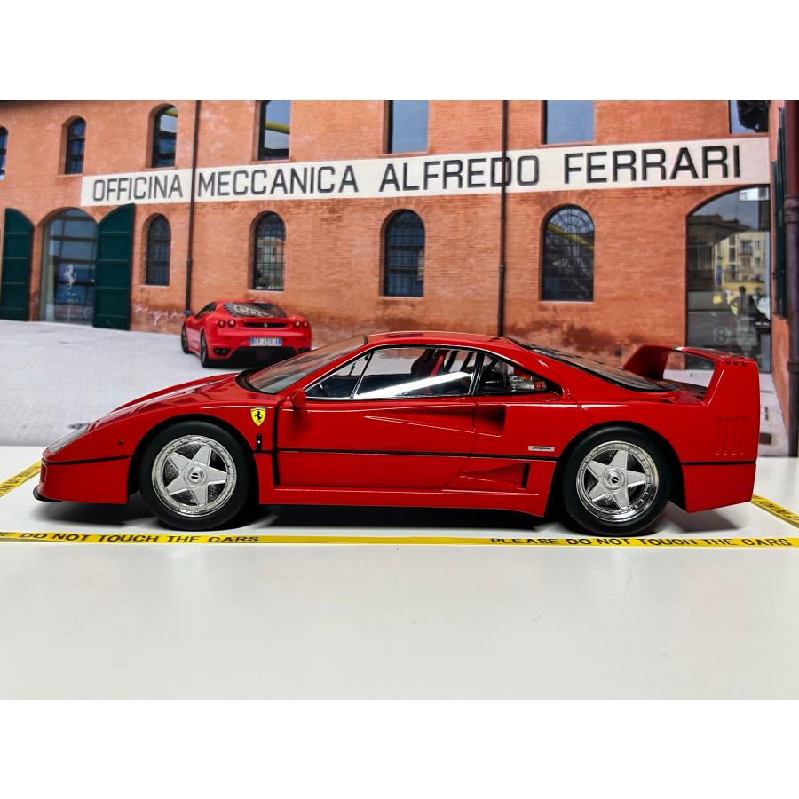 KKスケール KK scale 1/18 Ferrari F40 レッド/イタリアンストライプ