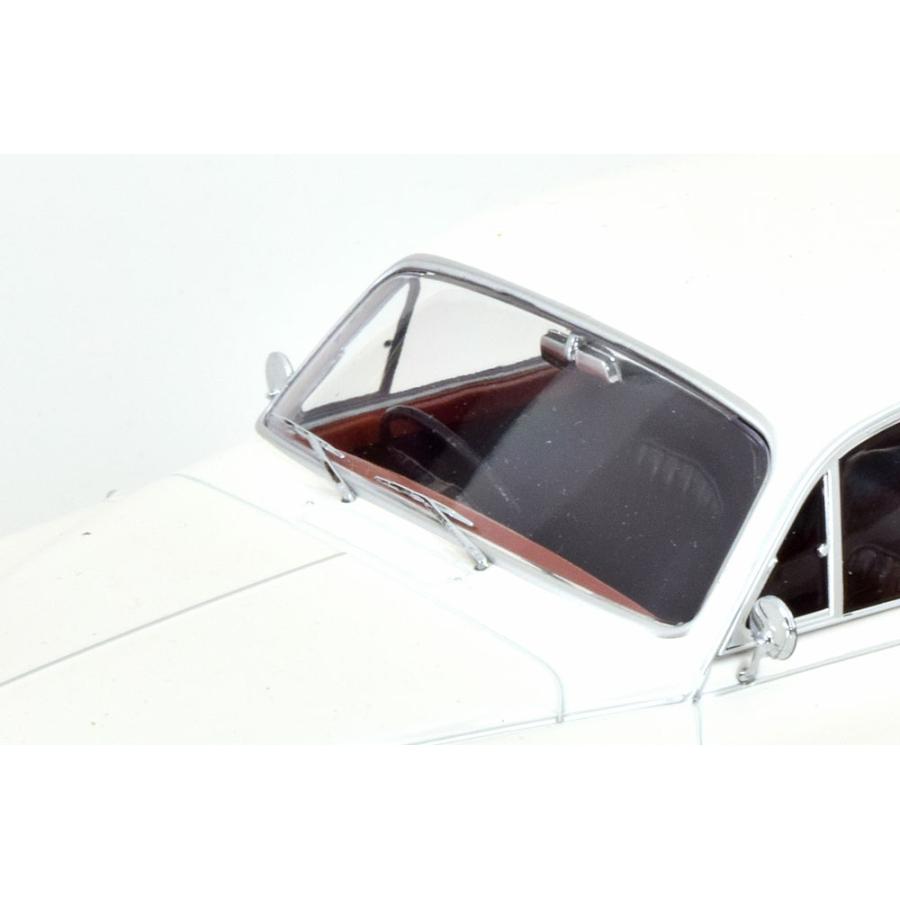 Miniature KK SCALE MODELS 1/18 - Daimler 250 V8 1962 - Noire - NEUVE