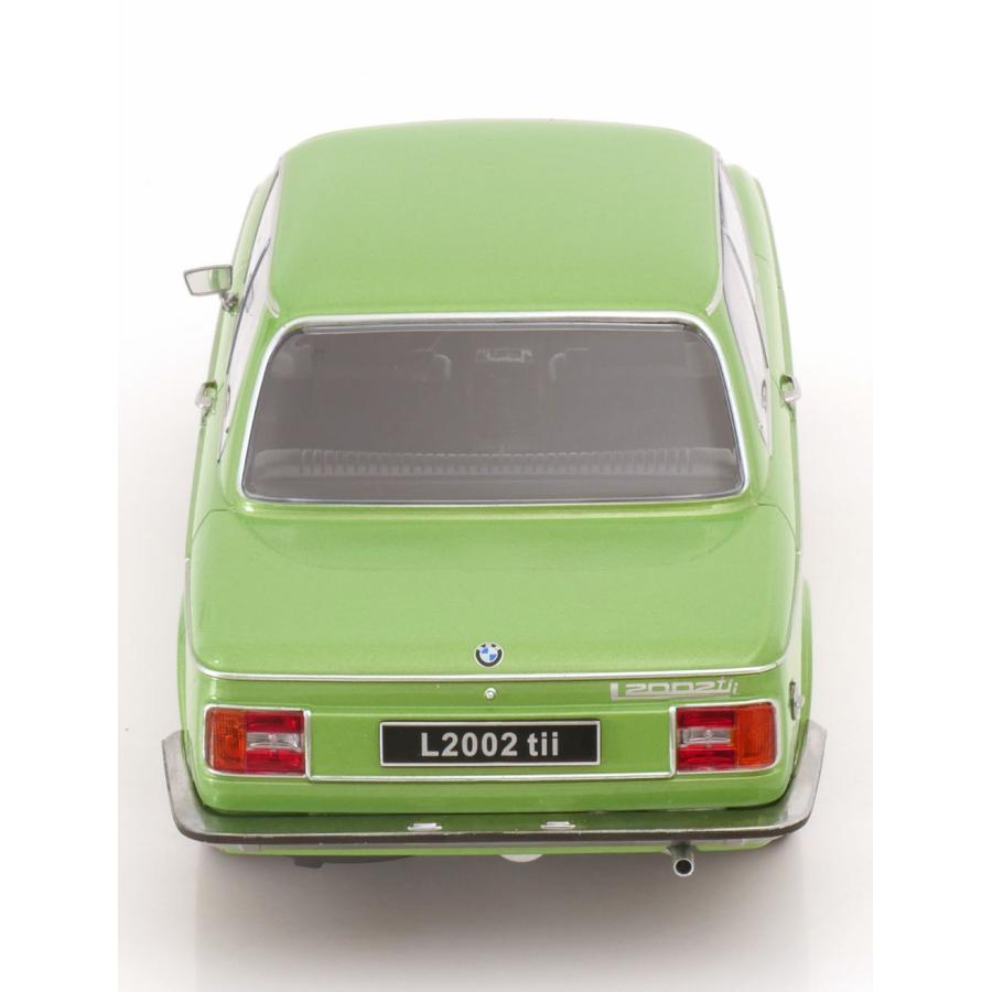 KKスケール KK scale 1/18 BMW L2002 tii 2.series 1974 グリーン