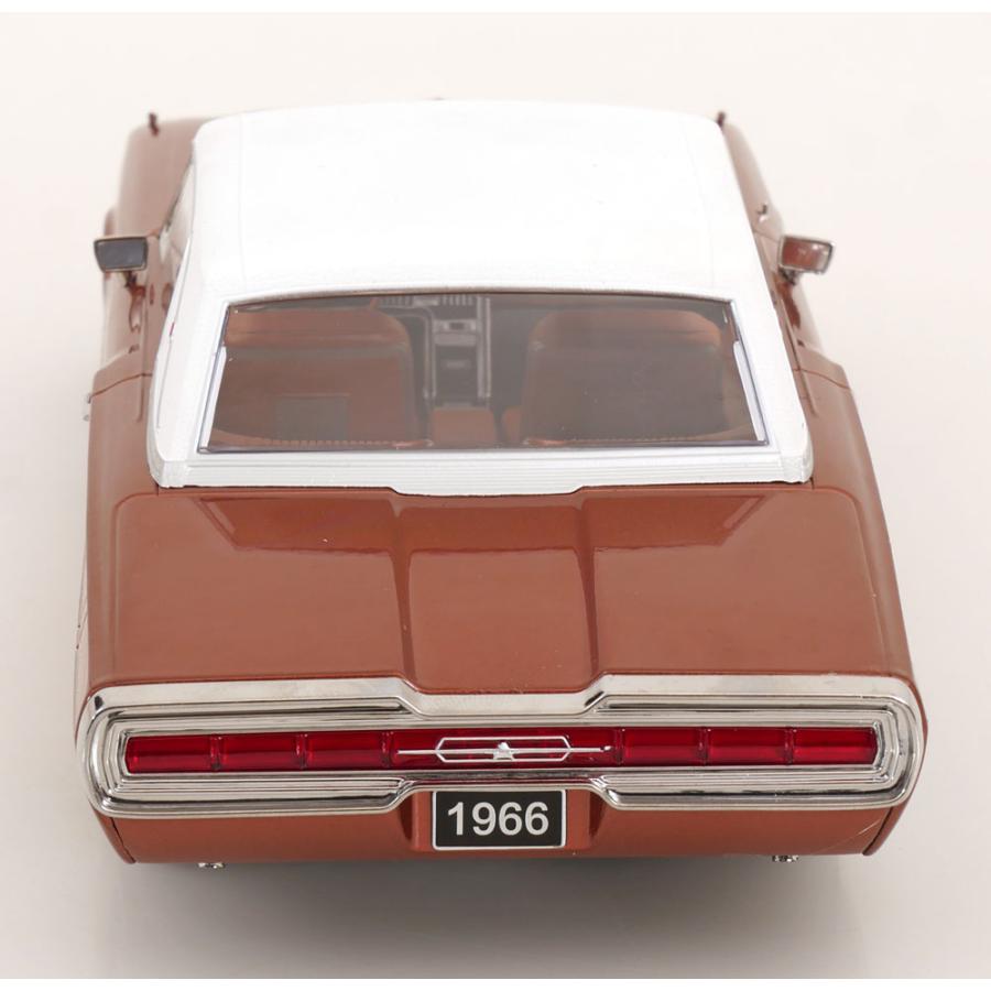 KK scale 1/18 Ford Thunderbird Landau Coupe 1966 ブラウン ダイキャスト製 フォード  ミニカーの画像