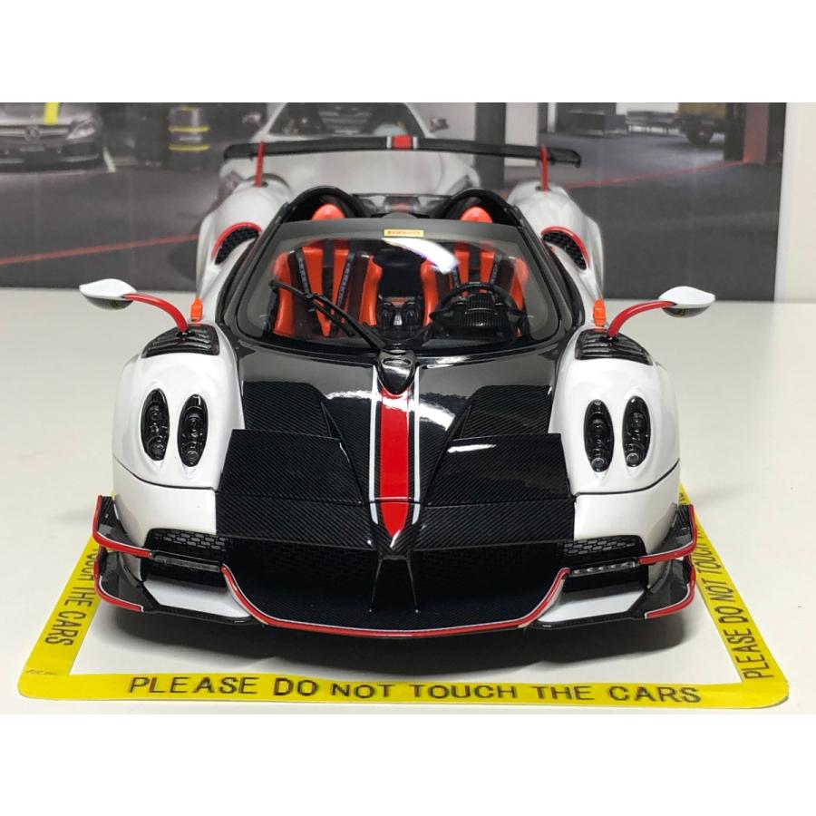 LCD Models 1/18 Pagani Huayra BC 2016 white/black パガー二