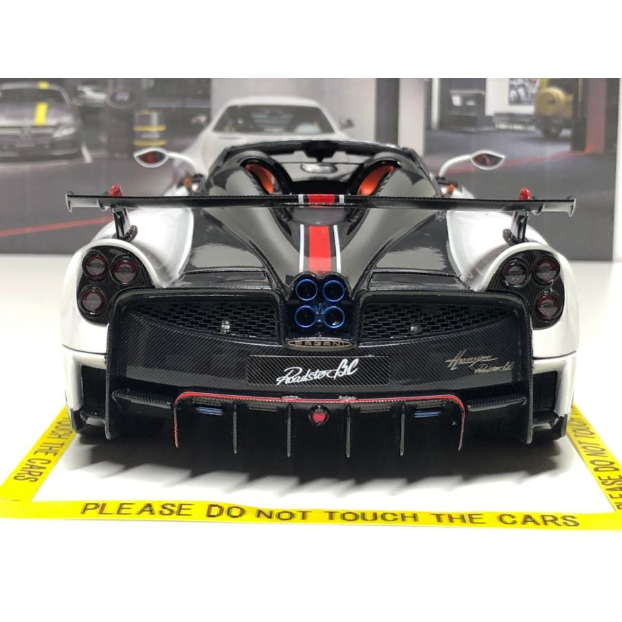 1/18 LCD Pagani Huayra パガーニウアイラBC Carbon LCD18008 1:18 PAGANI HUAYRA ROADSTER BC 