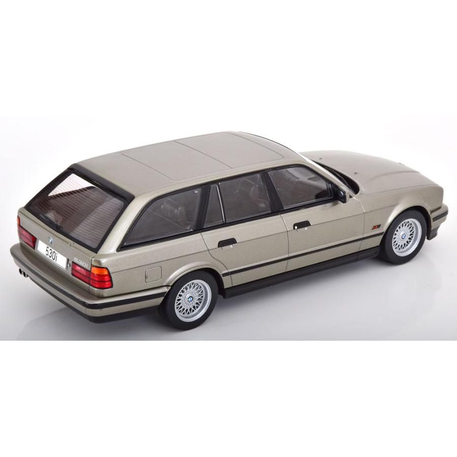 MCG Modelcar Group 1/18 BMW 5シリーズ E34 Touring ライトグレー