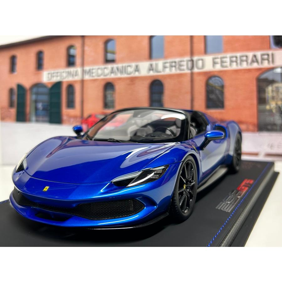 Modèle réduit Ferrari - 296 Gts Spider Open Dak 2022 -met Showcase