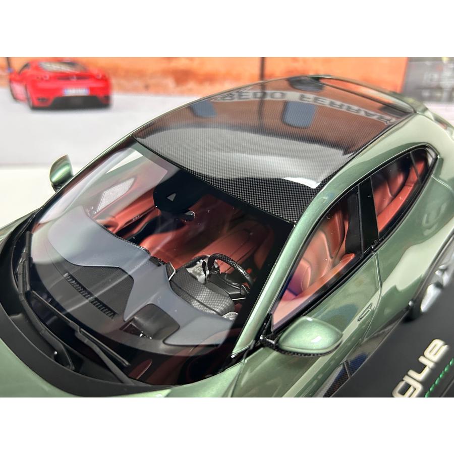 Miniature 1:18 BBR – Ferrari Purosangue 'Piero Ferrari' – Avec Vitrine – P18219PLFCF-VET