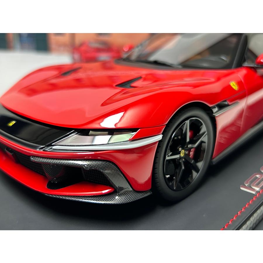 B.B.R 新発売！ BBR 1/18 Ferrari 12 Cilindri Panoramic roof Rosso