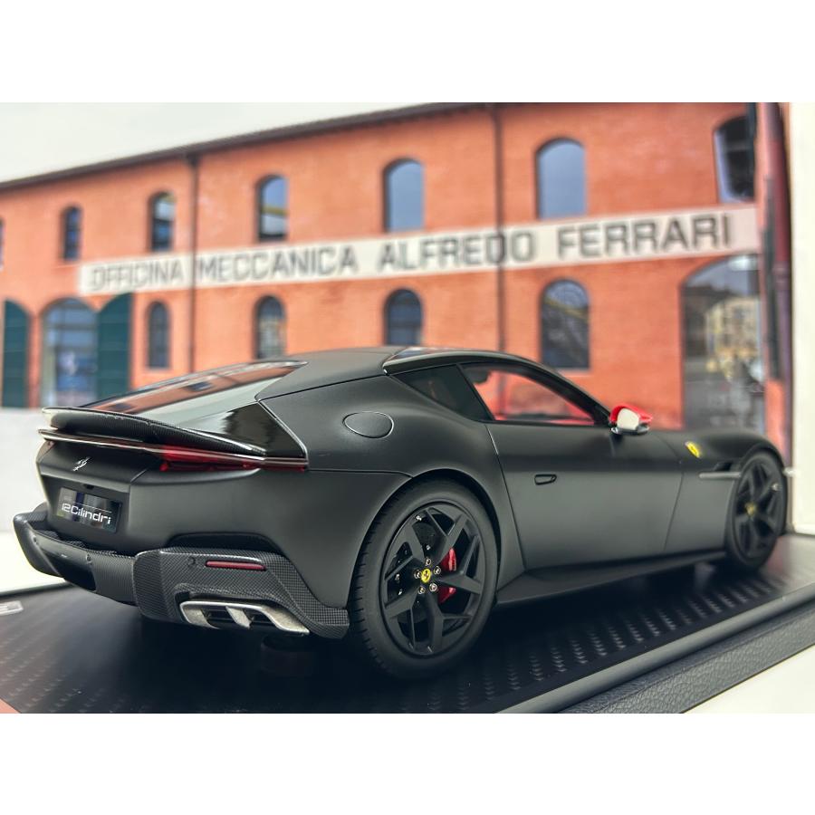 B.B.R 最新作 BBR 1/18 Ferrari 12 Cilindri Panoramic roof Matt