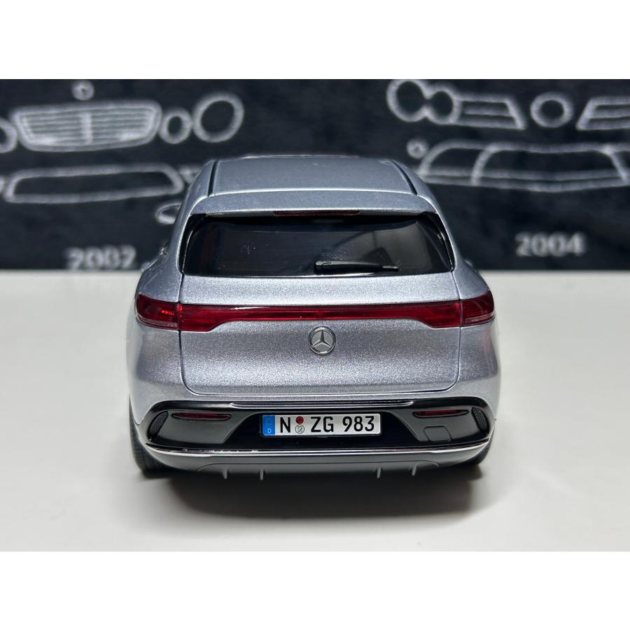 NZG 1/18 Mercedes Benz EQC 400 4Matic (N293) hightec silver