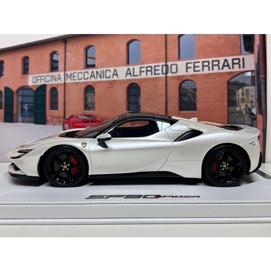 Ferrari SF90 Spider 1/18 - BBR P18194RBD - Miniature Résine - Neuf