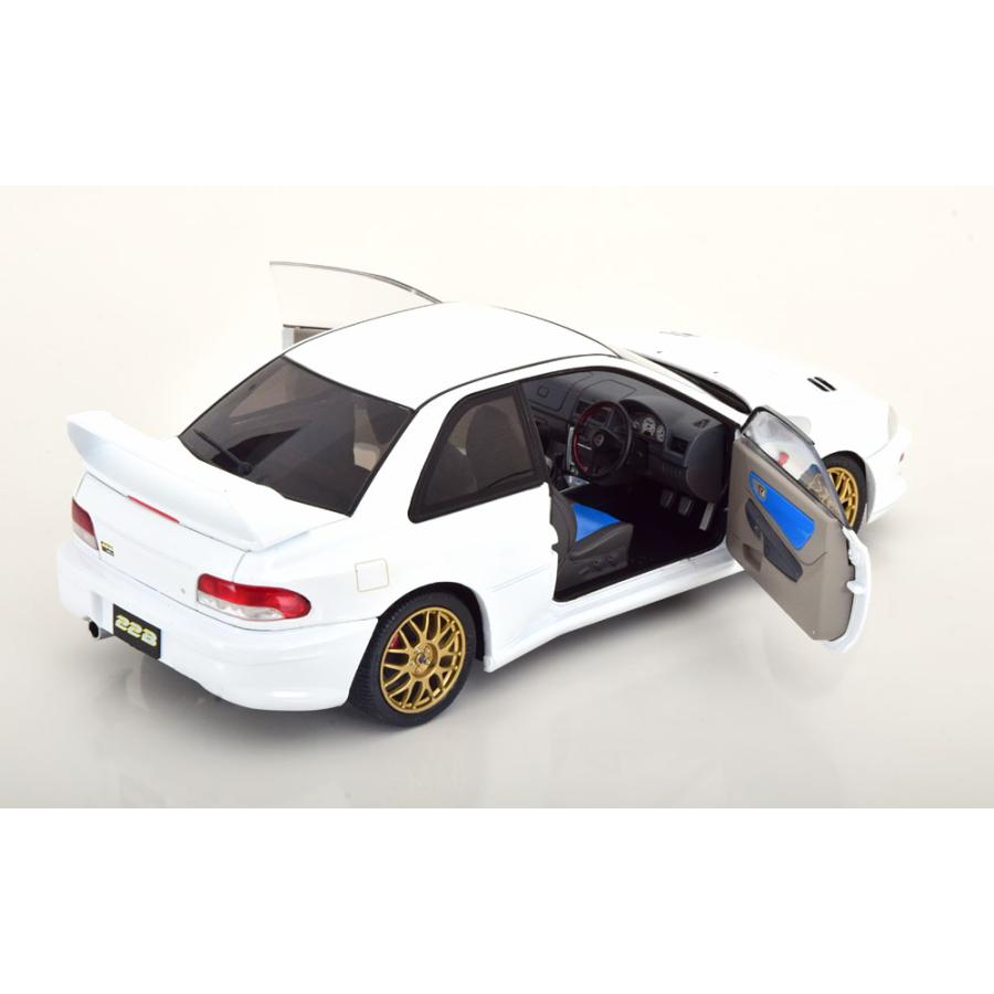 2台セット 1/18 プリムス フューリー 黒 & シェビー インパラ ホワイト