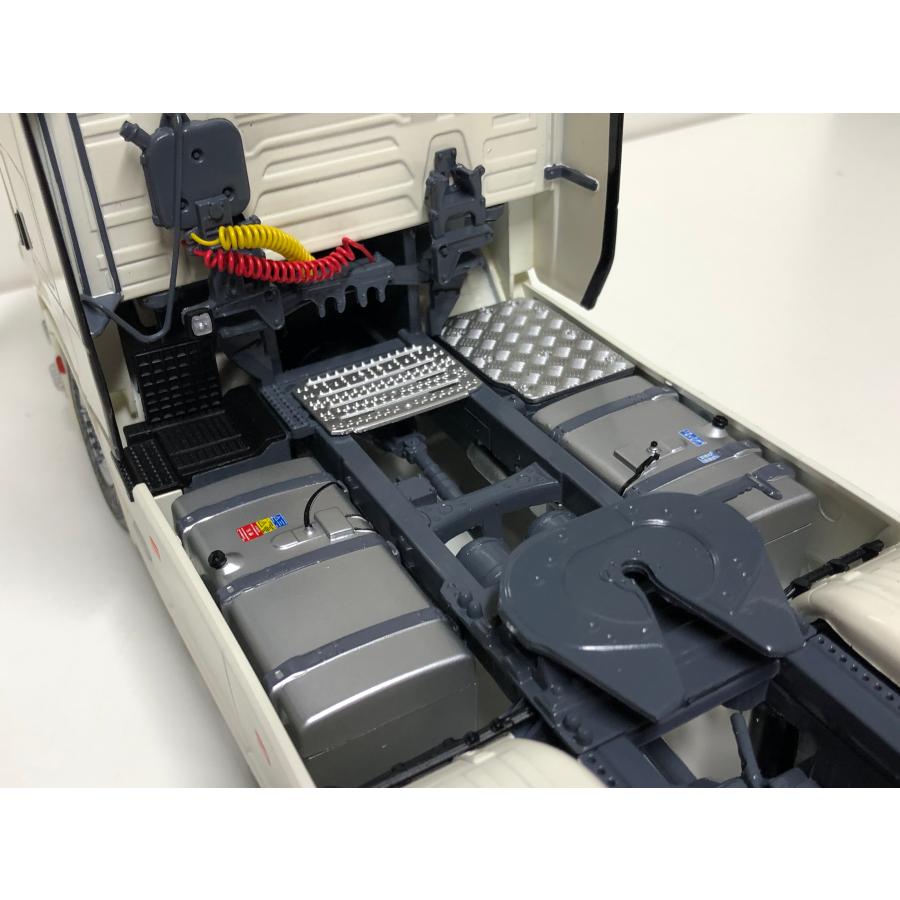 SOLIDO solido 1/24 Scania S580 ホワイト スカニア トレーラーヘッド