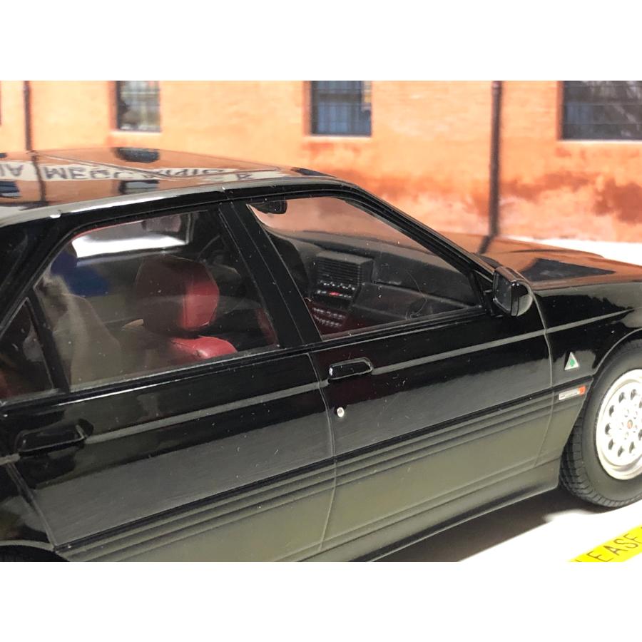 Triple 9 1/18 Alfa Romeo 164 Q4 1994 ブラック アルファロメオ : t9