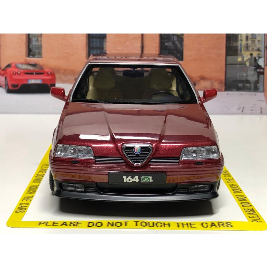 Triple 9 1/18 Alfa Romeo 164 Q4 1994 レッドメタリック Triple 9 1/18 Alfa Romeo 164 Q4 1994 レッドメタリック