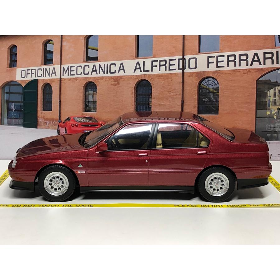 Triple 9 1/18 Alfa Romeo 164 Q4 1994 レッドメタリック Triple 9 1/18 Alfa Romeo 164 Q4 1994 レッドメタリック