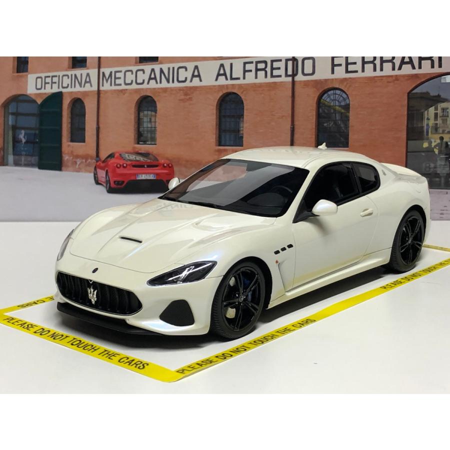 TSM MODEL TOPSPEED 1/18 Maserati Granturismo MC Bianco birdgage