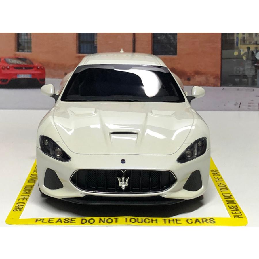 TSM MODEL TOPSPEED 1/18 Maserati Granturismo MC Bianco birdgage