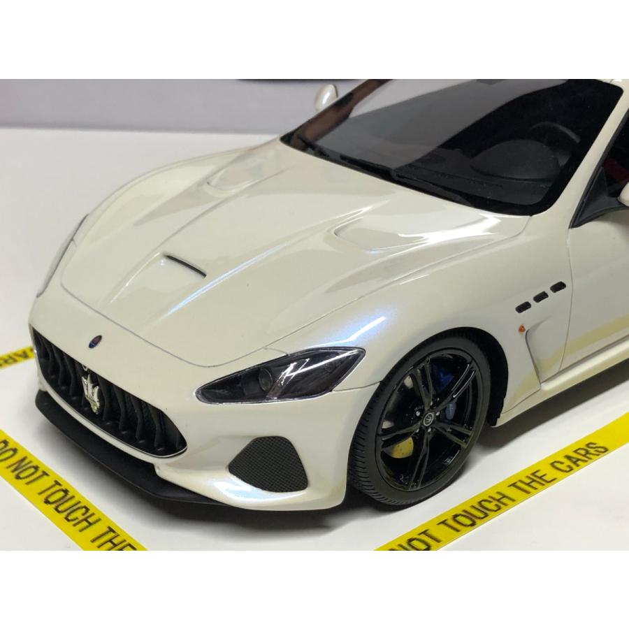 TSM MODEL TOPSPEED 1/18 Maserati Granturismo MC Bianco birdgage