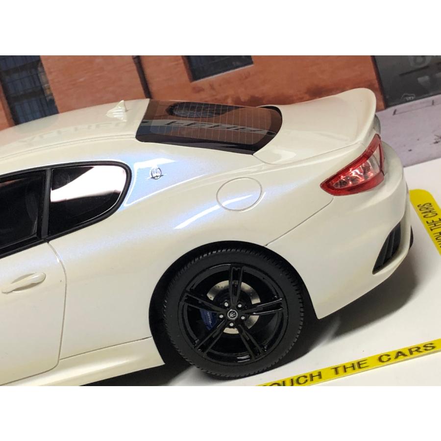 TSM MODEL TOPSPEED 1/18 Maserati Granturismo MC Bianco birdgage
