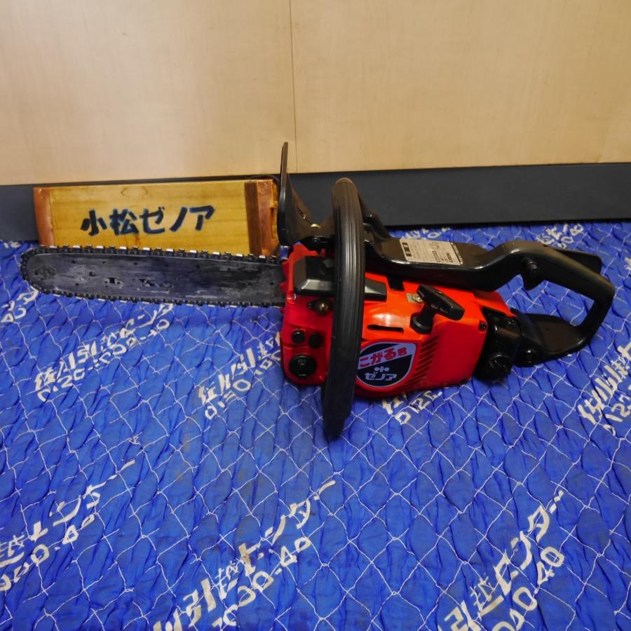 【ジャンク品】小松ゼノア　こがる君　チェンソー 送料無料] ☆小松 ゼノア こがる君 エンジン チェーンソー G300AV