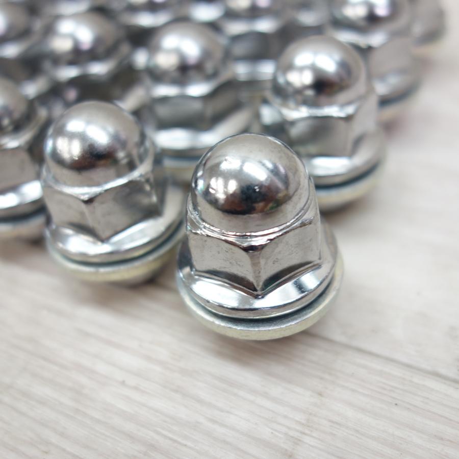 格安送料込み！ トライトン純正タイヤ、ホイールセット　ほぼ新車外し　純正ナット付 格安送料込み！ トライトン純正タイヤ、ホイールセット ほぼ新車