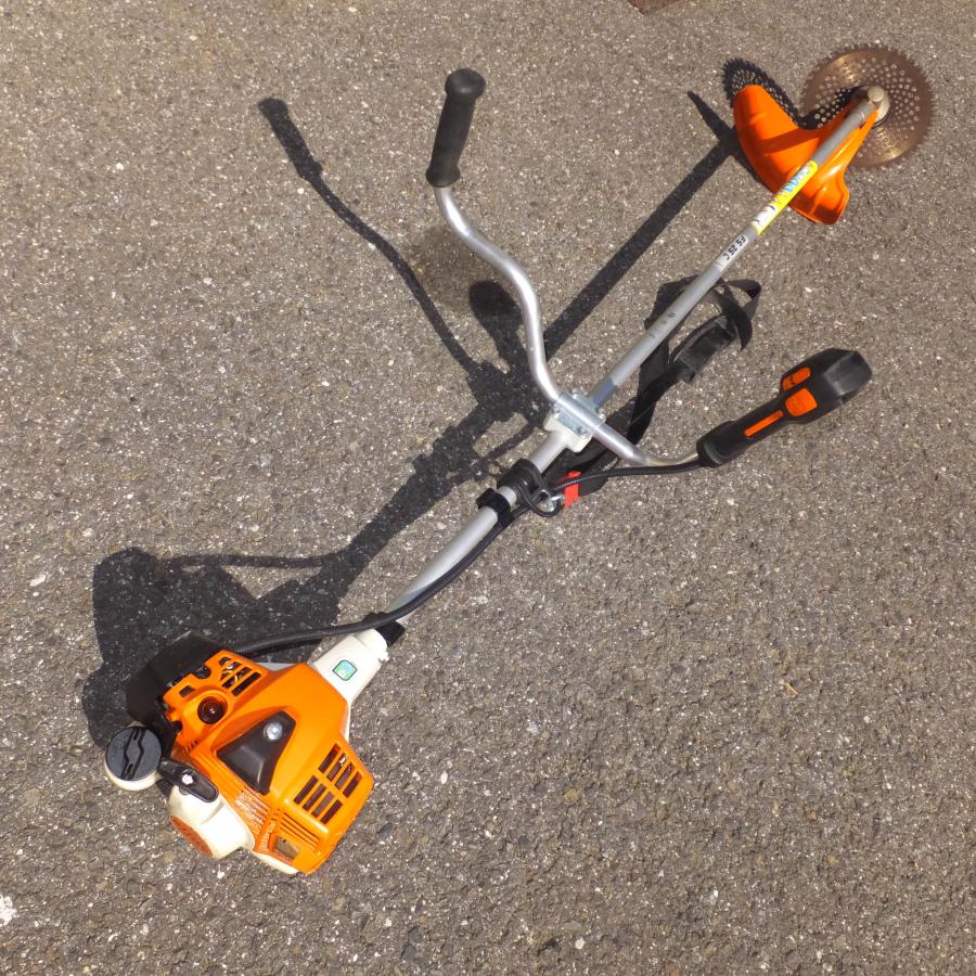 送料無料*岐阜発 ジャンク☆スチール STIHL 刈払機 両手ハンドル FS25C
