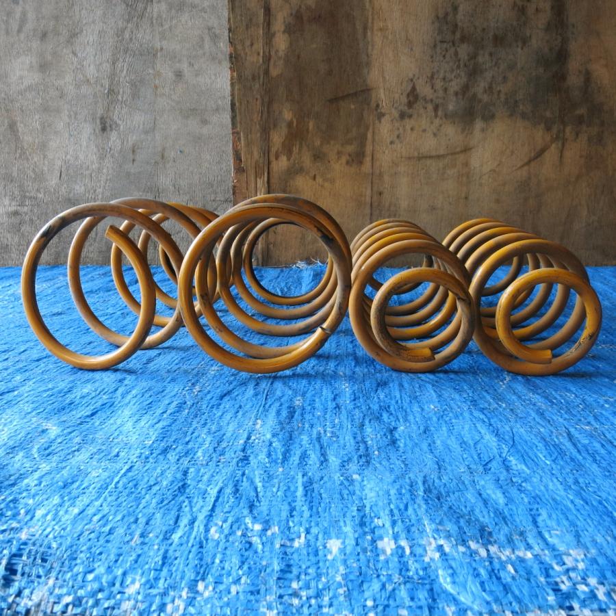 プリウスα モデリスタ ローダウンスプリング ダウンサス　中古 モデリスタ ローダウンスプリング プリウスα ダウンサス