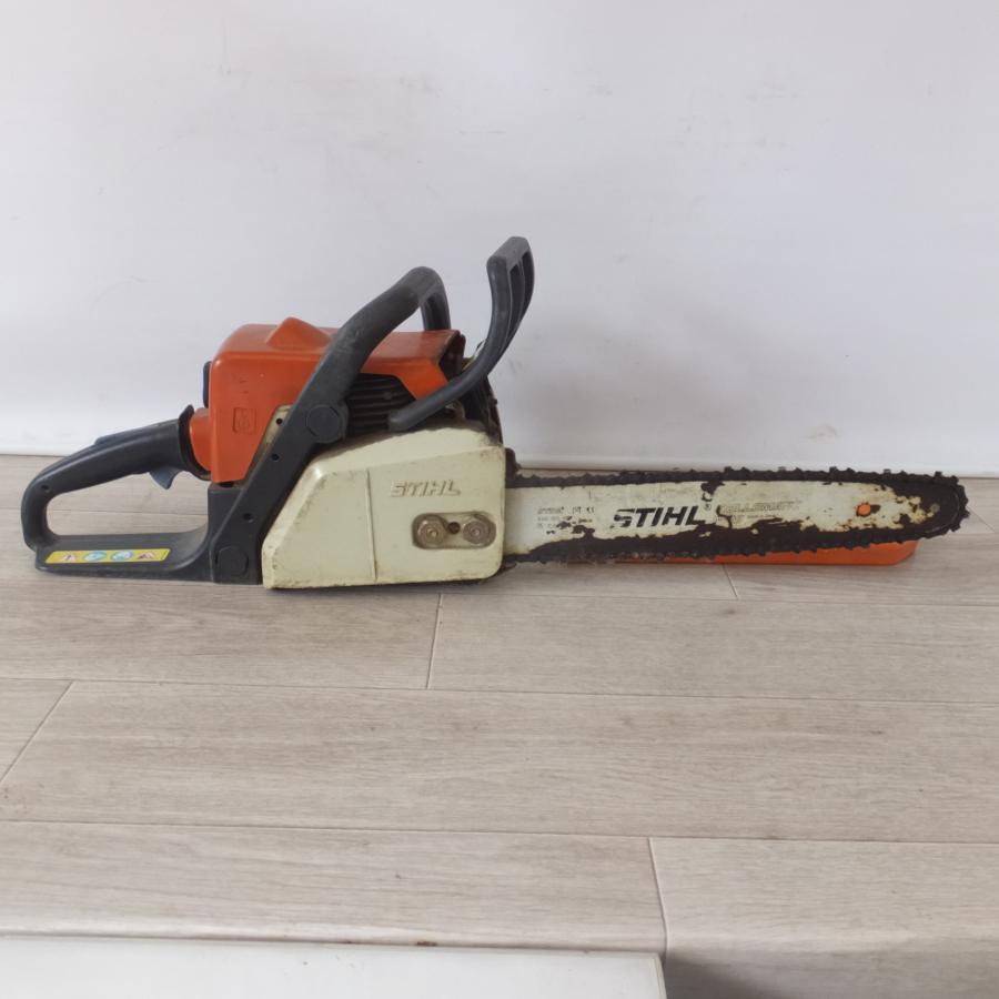 送料無料] 岐阜発 ジャンク☆スチール STIHL エンジンチェーンソー 017