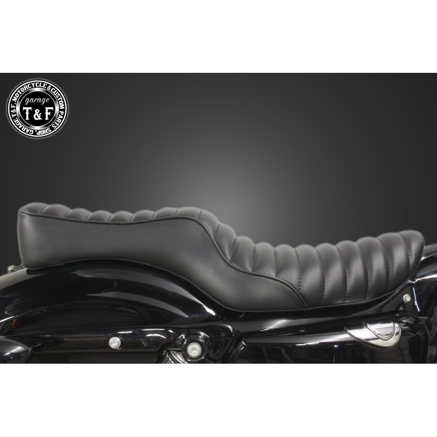 SPORTSTER スポーツスター専用 ダブルシート(タックロール SPORTSTER スポーツスター専用 ダブルシート(タックロール