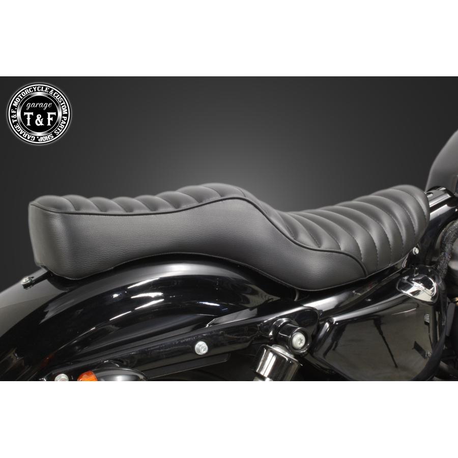 SPORTSTER スポーツスター専用 ダブルシート(タックロール SPORTSTER スポーツスター専用 ダブルシート(タックロール
