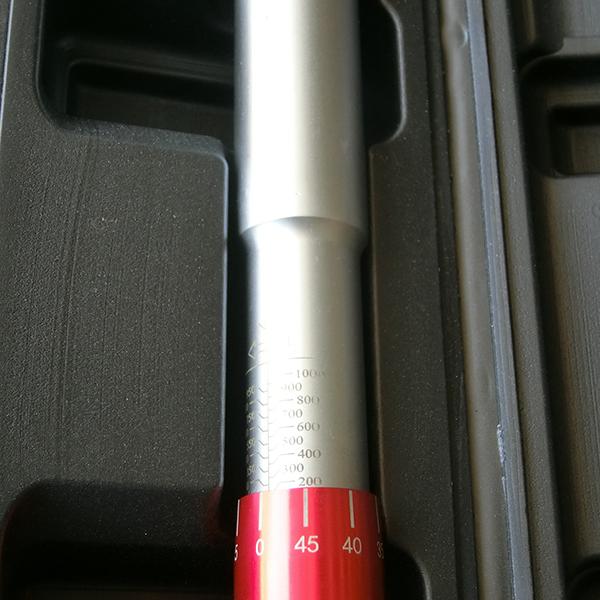 大型業務用トルクレンチ(ディラー・認証工場仕様) 200〜1000Nm 大型業務用トルクレンチ(ディラー・認証工場仕様) 200〜1000Nm