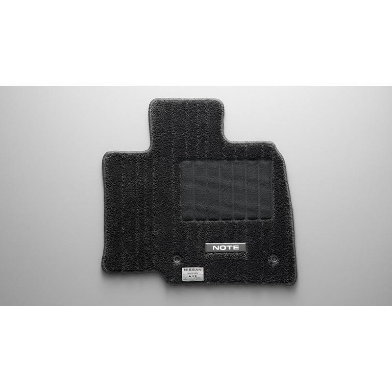 日産 純正部品 E13　足マットセット 日産 純正部品 E13 足マットセット 日産 ノート e13 フロア