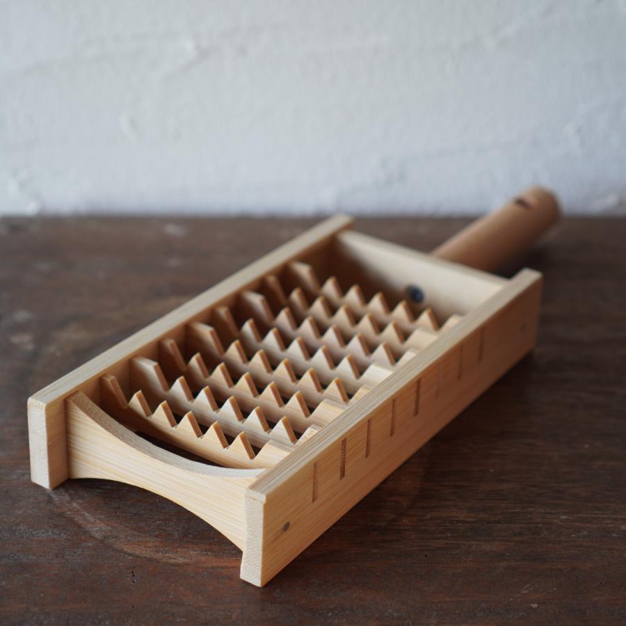 鬼おろし 大 おろし器 大根おろし すりおろし 竹 日本製 丸柄