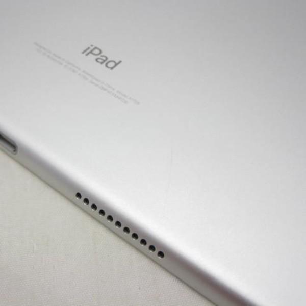 Simフリー Docomo Ipad Pro Wi Fi Cellular 256gb 10 5インチ シルバー A1709 激安 超特価 中古 Bランク 美品 0413 保証あり タブレット 白ロム あすつく対応
