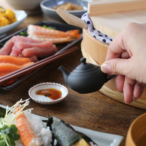 東屋 醤油差しN°2 醤油さし 烏泥 猿山修 日本製 調味料入れ 磁器