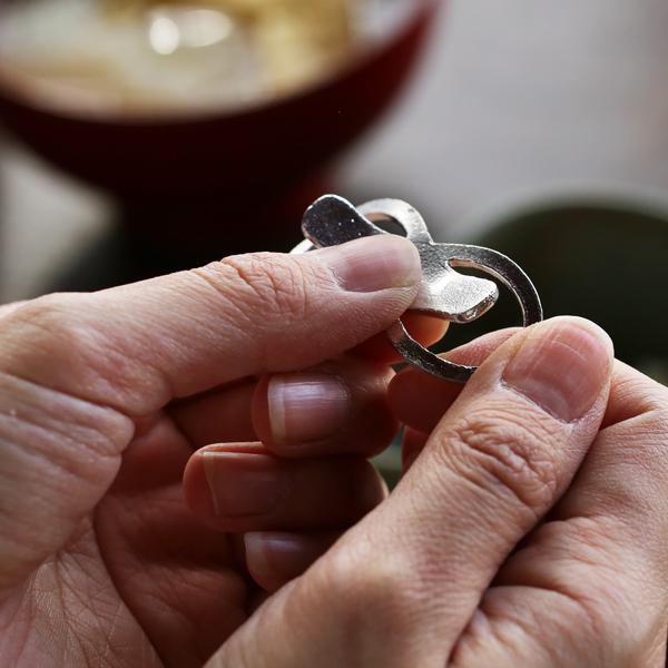 能作 箸置 「8」 5ヶ入 錫 テーブルウェア 結婚祝い ギフト 記念品
