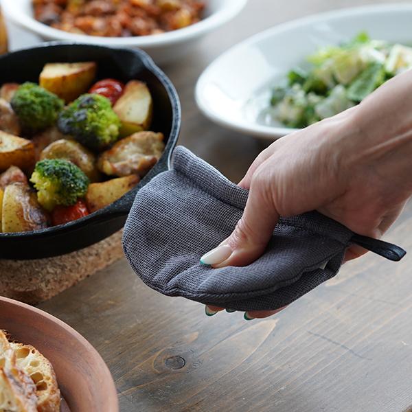 井上企画・幡 シンプルかや鍋つかみ 銀ねず/つるばみ 鍋つかみ 小さい