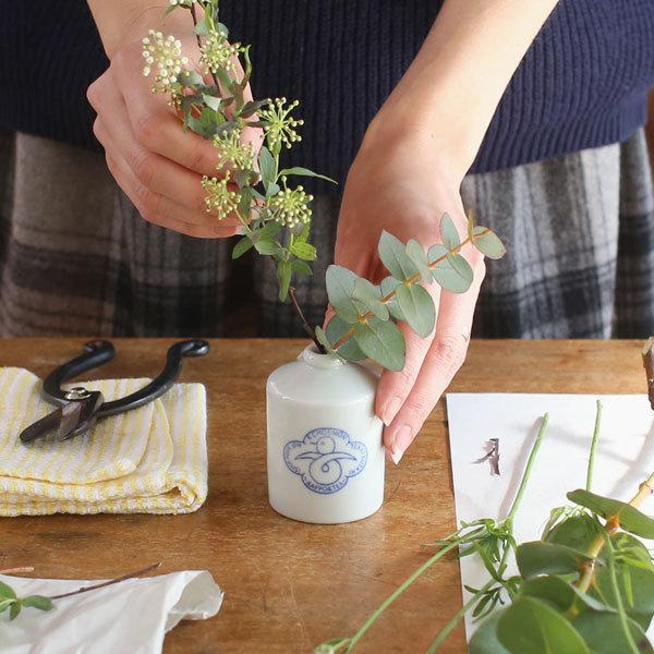 九谷焼 一輪挿し 花器 理節作 61JhUNIkOGL._UF894,1000_QL80_.jpg