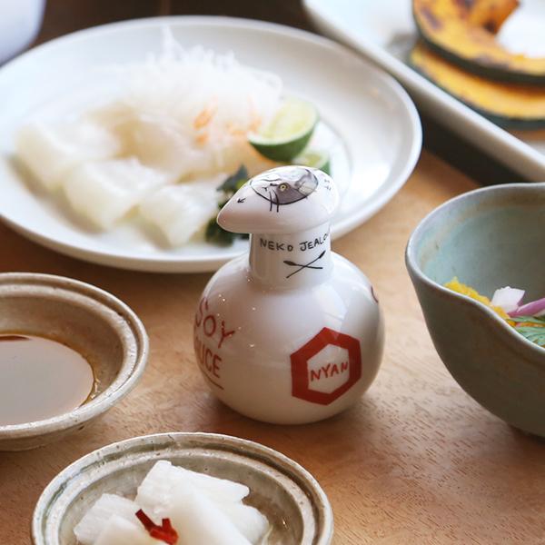 KUTANI SEAL(クタニシール) ネコジェラシー しょうゆ差し 70ml 猫 陶器