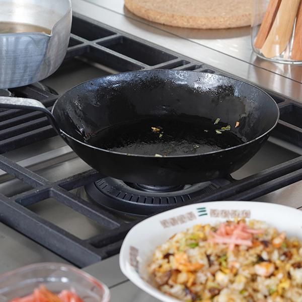 近藤製作所×ガランドウ 鍛冶屋のフライパン 22cm 鉄フライパン 板厚1.6